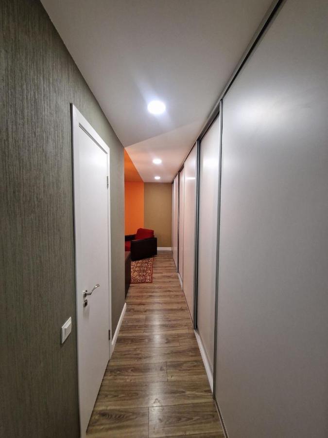 Comfort Iris Apart Chisinau Exterior photo
